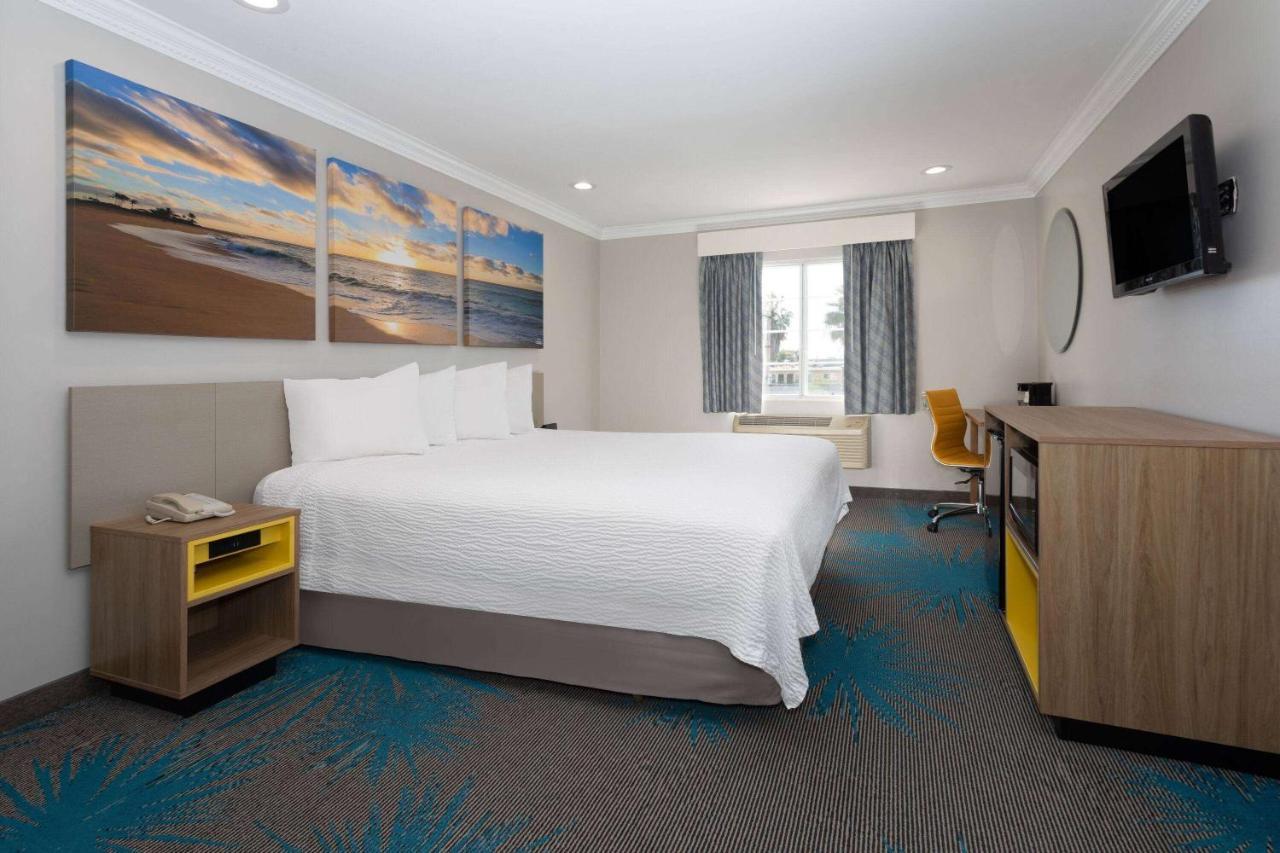Days Inn By Wyndham Santa Monica Exterior foto